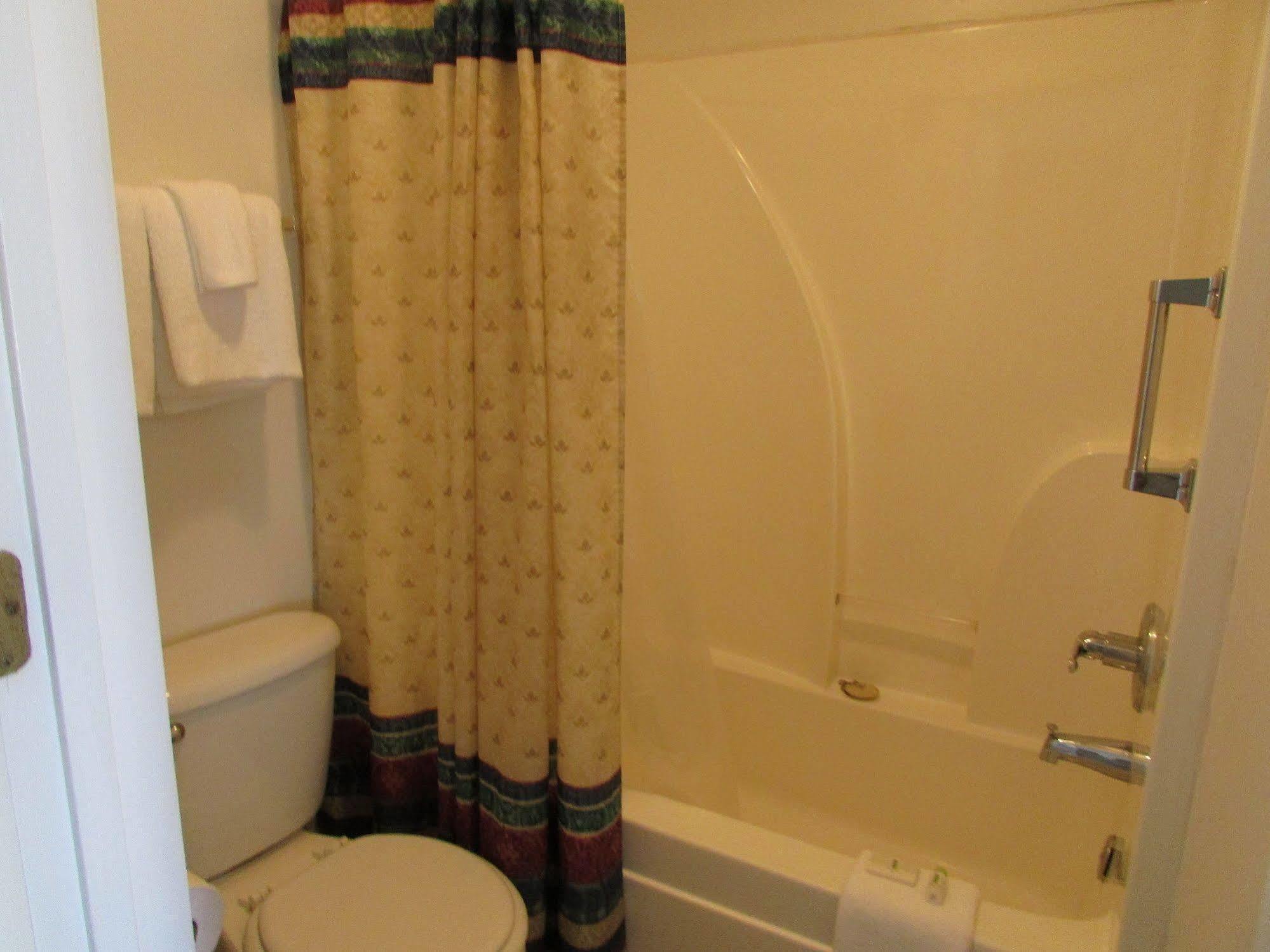 Douglas & Suites, Blue Ridge, Ga Blue Ridge